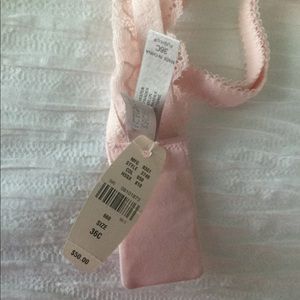 NEW Victoria’s Secret Pink Underwire Bra 36C!